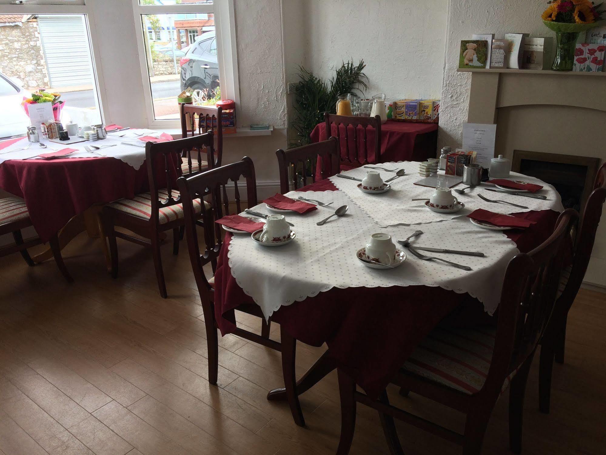St Weonards Panzió Paignton Kültér fotó
